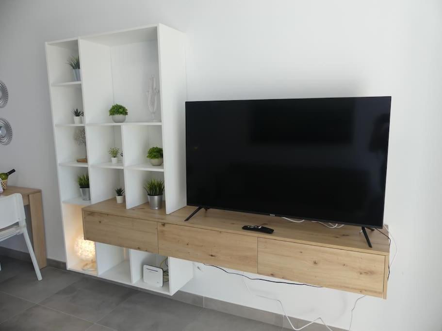 19 Piso Centrico, Nuevo Y Bien Equipado En La Trinidad Διαμέρισμα Σαν Κριστόμπαλ ντε Λα Λαγούνα Εξωτερικό φωτογραφία